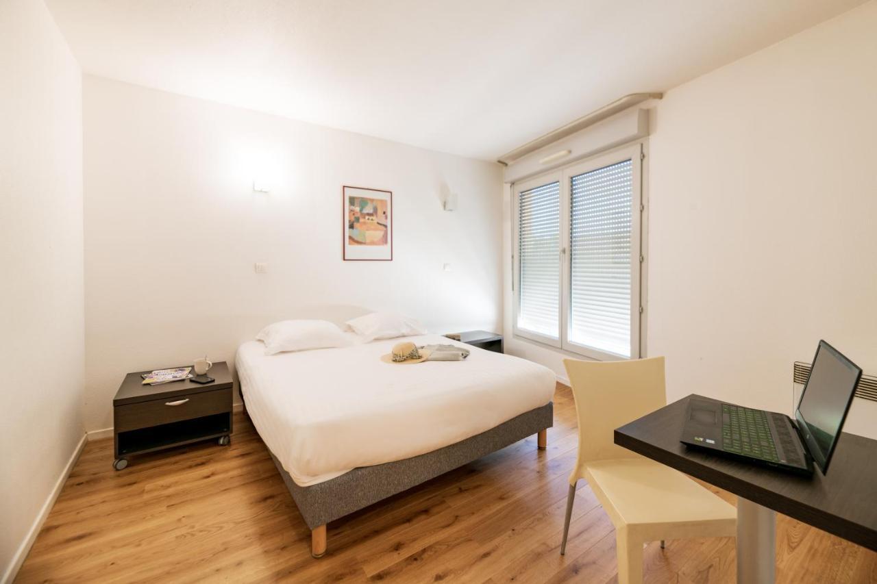 Cerise Valence Aparthotel Валанс Екстериор снимка