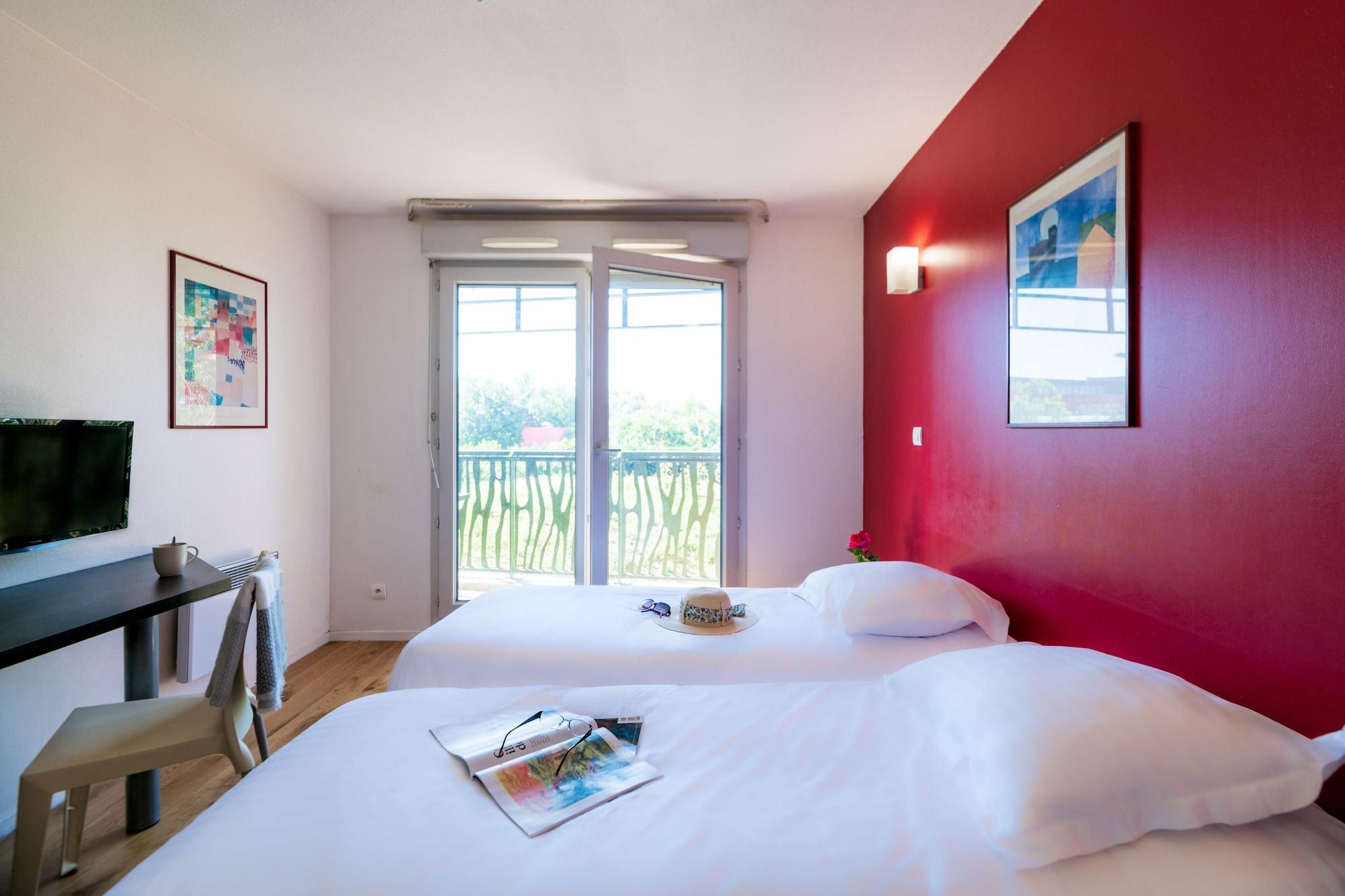 Cerise Valence Aparthotel Валанс Екстериор снимка