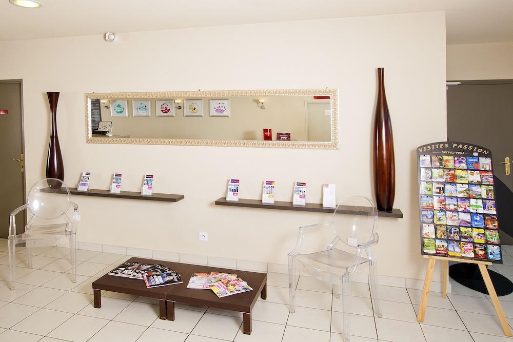 Cerise Valence Aparthotel Валанс Екстериор снимка