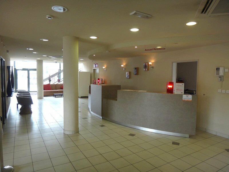 Cerise Valence Aparthotel Валанс Екстериор снимка