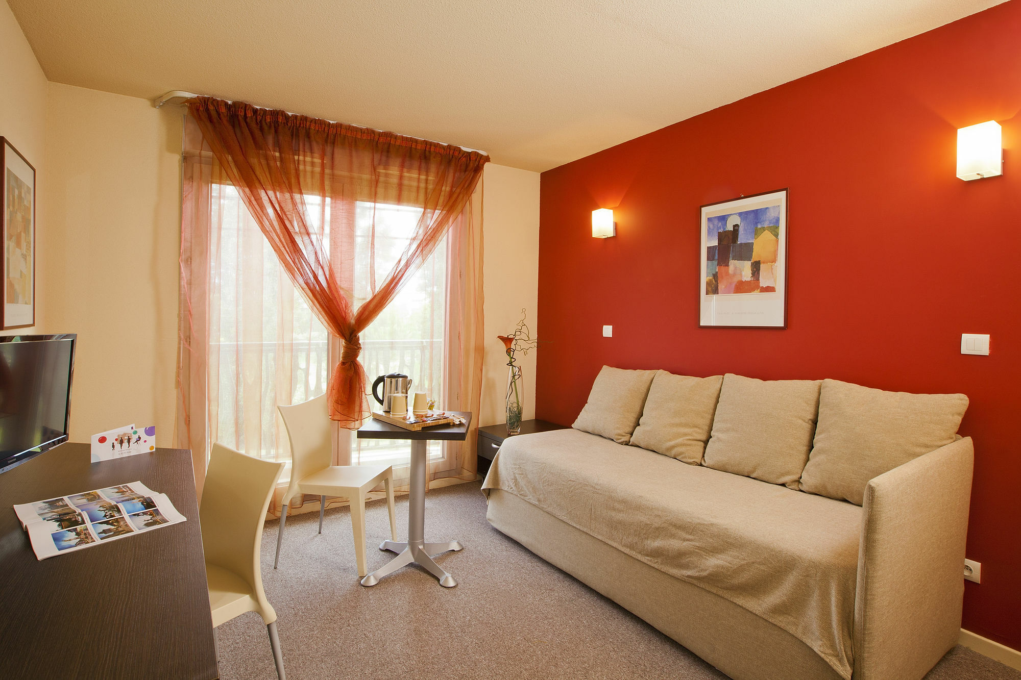 Cerise Valence Aparthotel Валанс Екстериор снимка